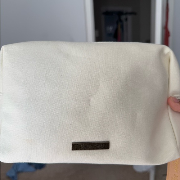 Elegant Lace Floral Women's Make up Bag - Picture 7 of 7